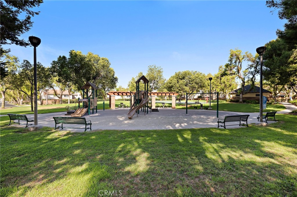23 Amoret Property Photo 32