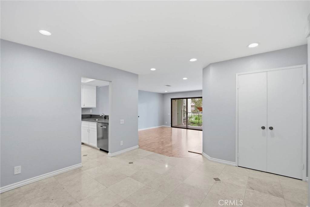 4114 Apricot Property Photo 3