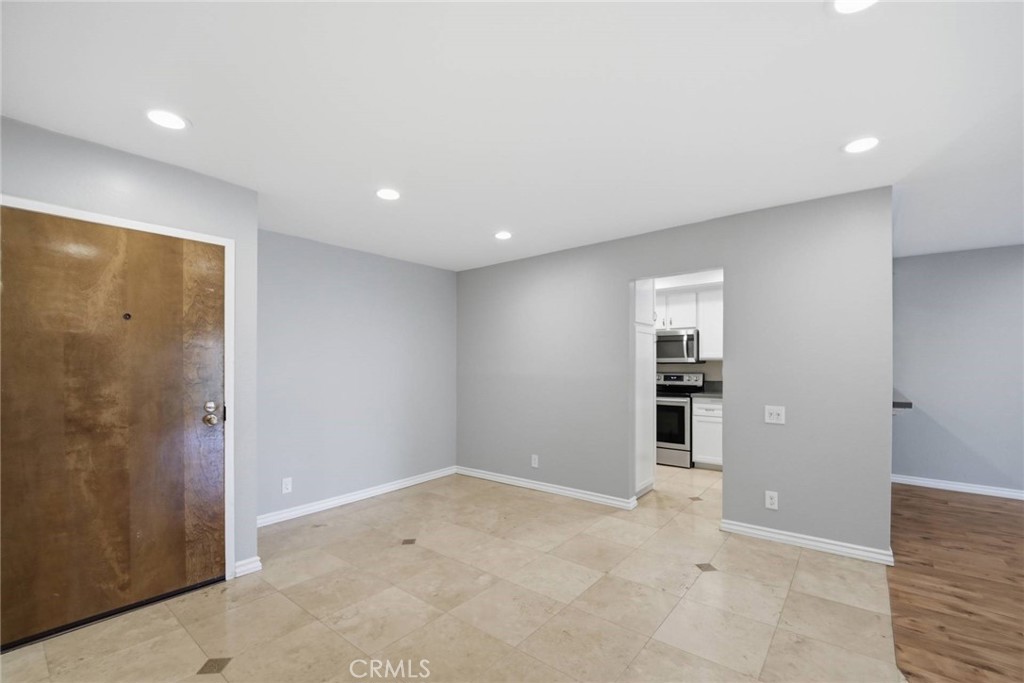 4114 Apricot Property Photo 4