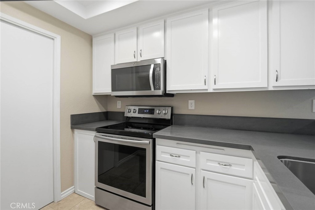4114 Apricot Property Photo 12