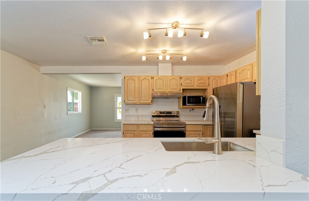 461 N Palm Property Photo 12