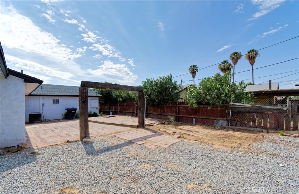 461 N Palm Property Photo 32