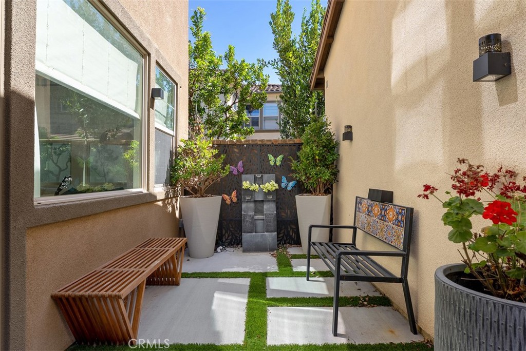 33 Lomada Street Property Photo 16