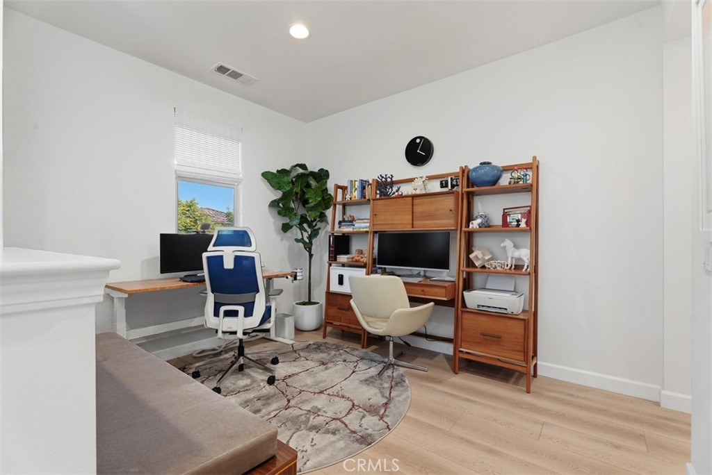33 Lomada Street Property Photo 18