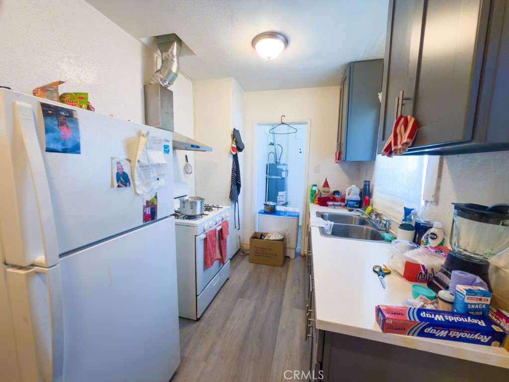 245 W 73rd Property Photo 18