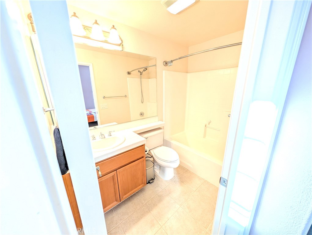 52 Marcilla Property Photo 19