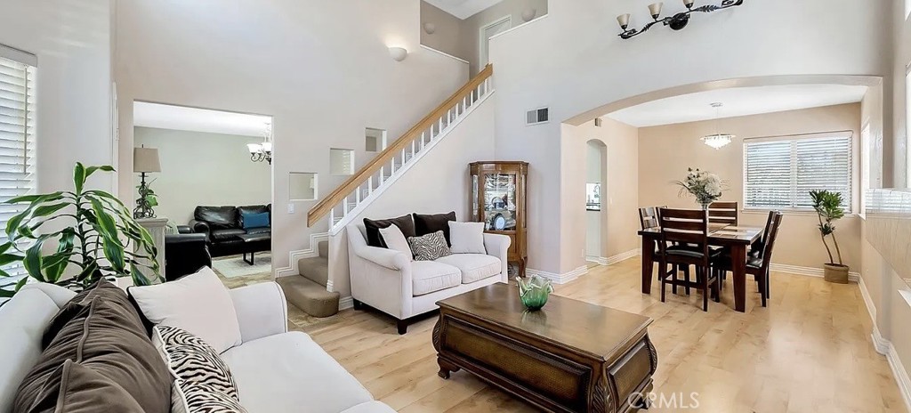 34 Santa Monica Property Photo 3