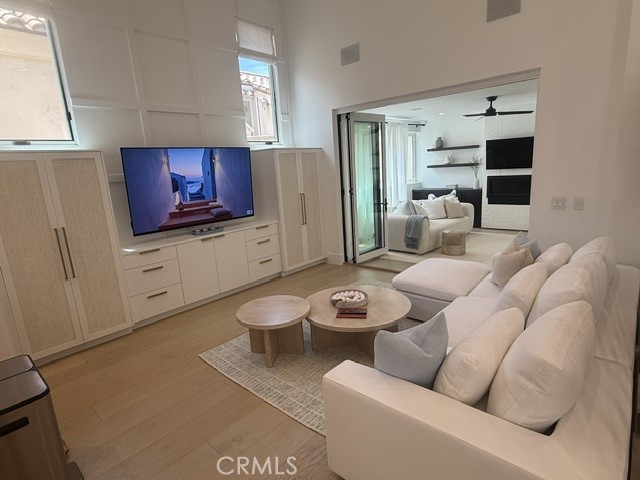 428 1/2 Fernleaf Property Photo 4