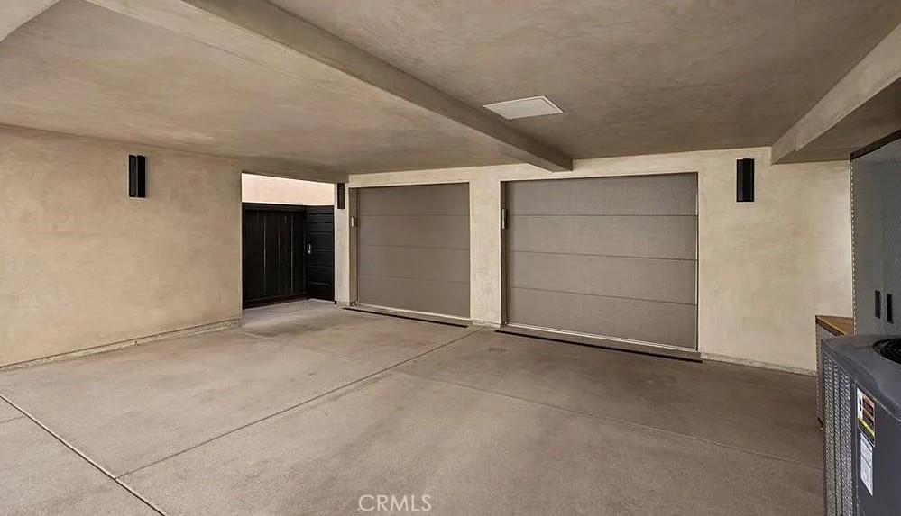 428 1/2 Fernleaf Property Photo 17