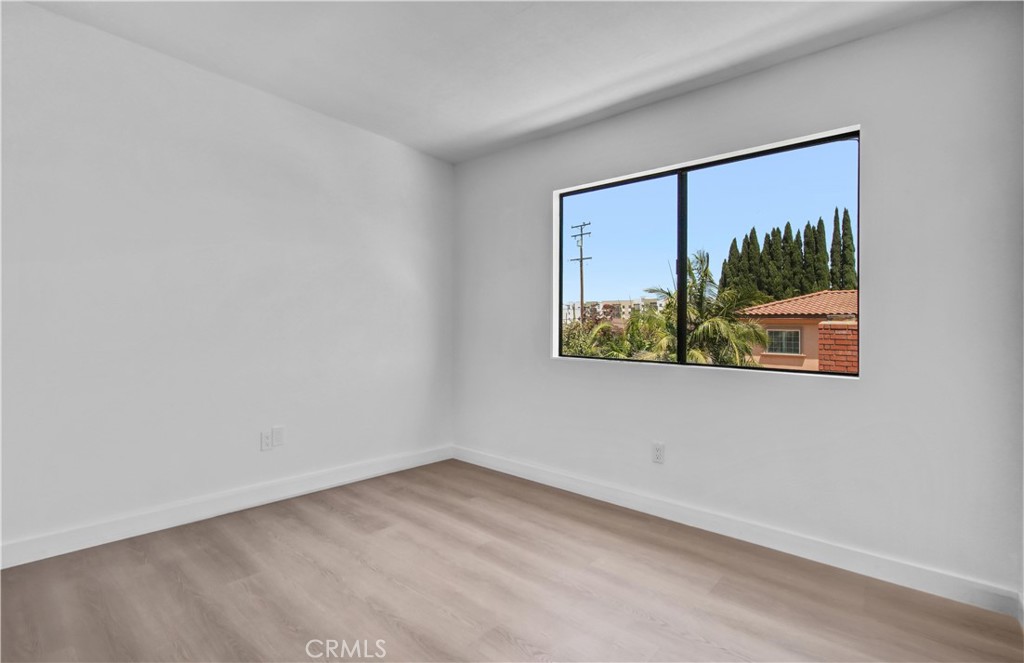 226 N Chandler B Property Photo 14
