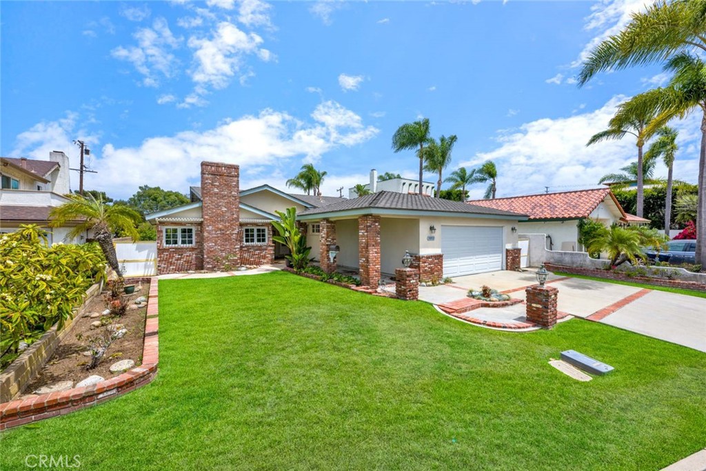 18922 Gregory Lane Property Photo 2