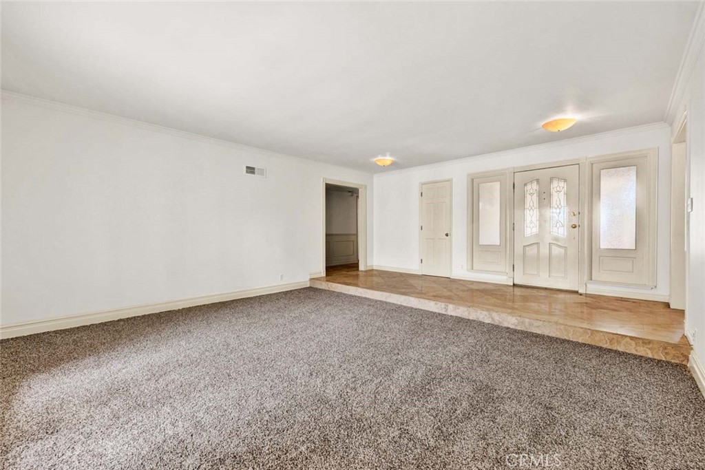 18922 Gregory Lane Property Photo 6
