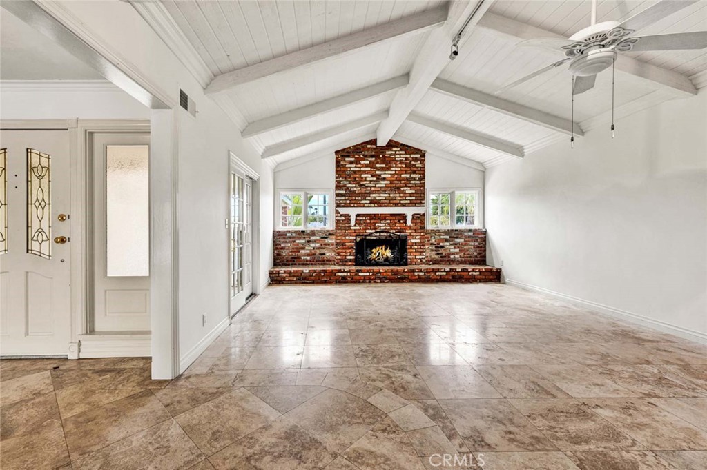 18922 Gregory Lane Property Photo 13