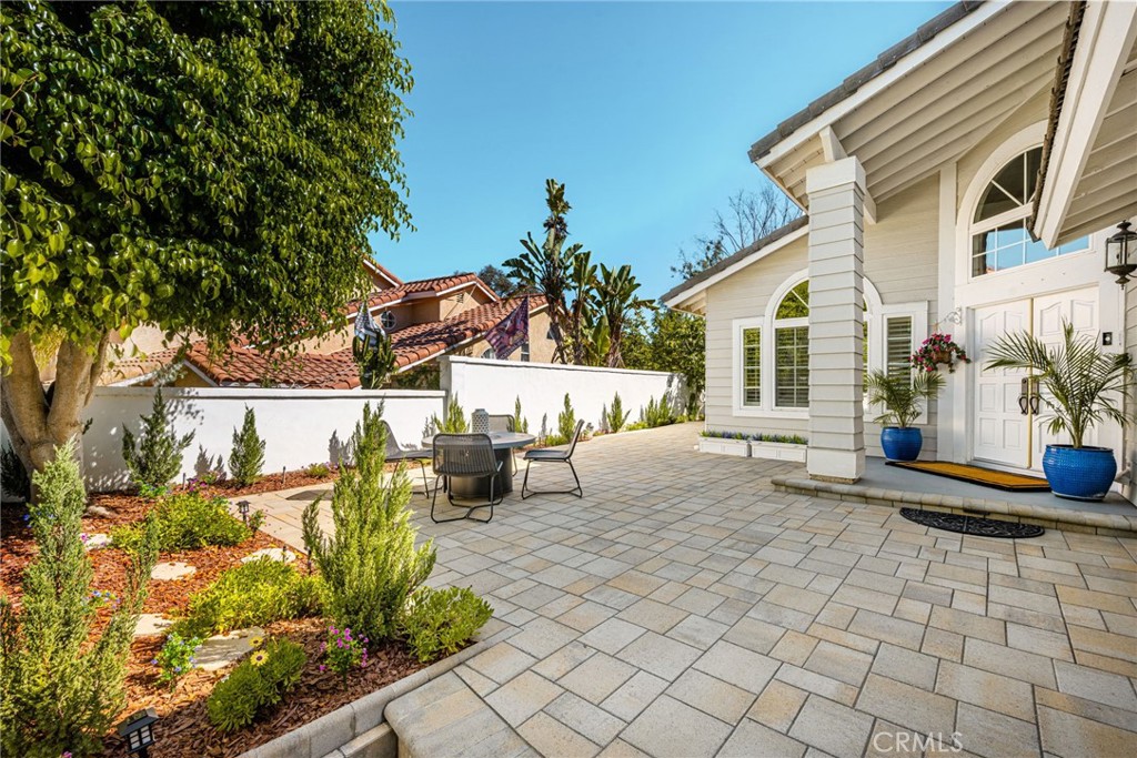 26822 Sommerset Property Photo 5