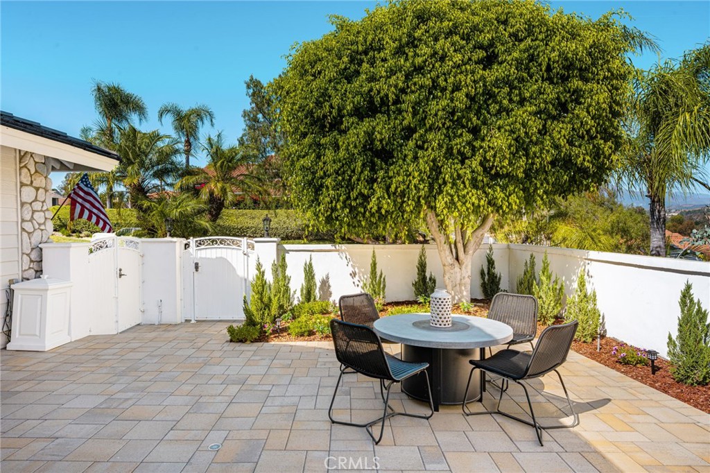 26822 Sommerset Property Photo 6