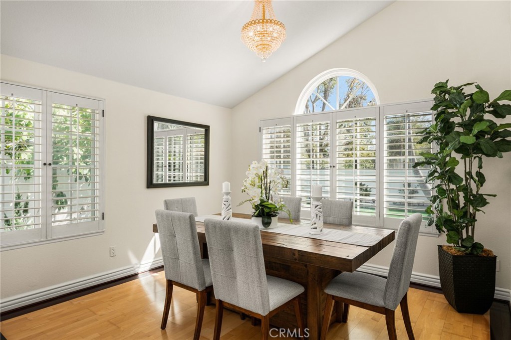 26822 Sommerset Property Photo 15