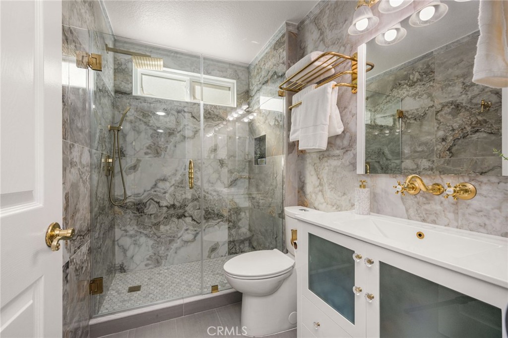 26822 Sommerset Property Photo 36