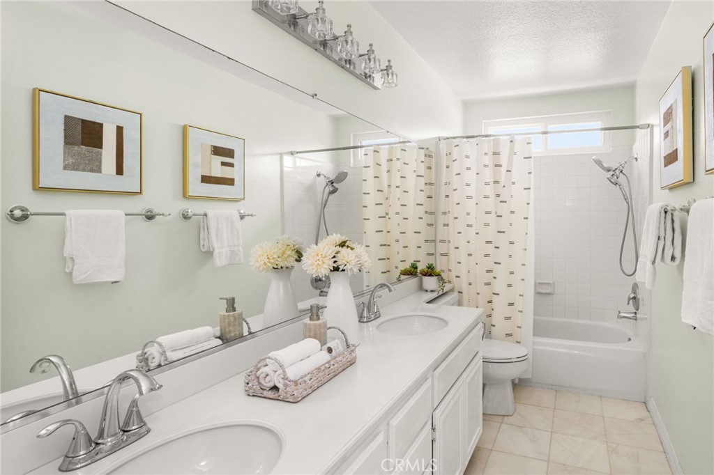 26822 Sommerset Property Photo 52