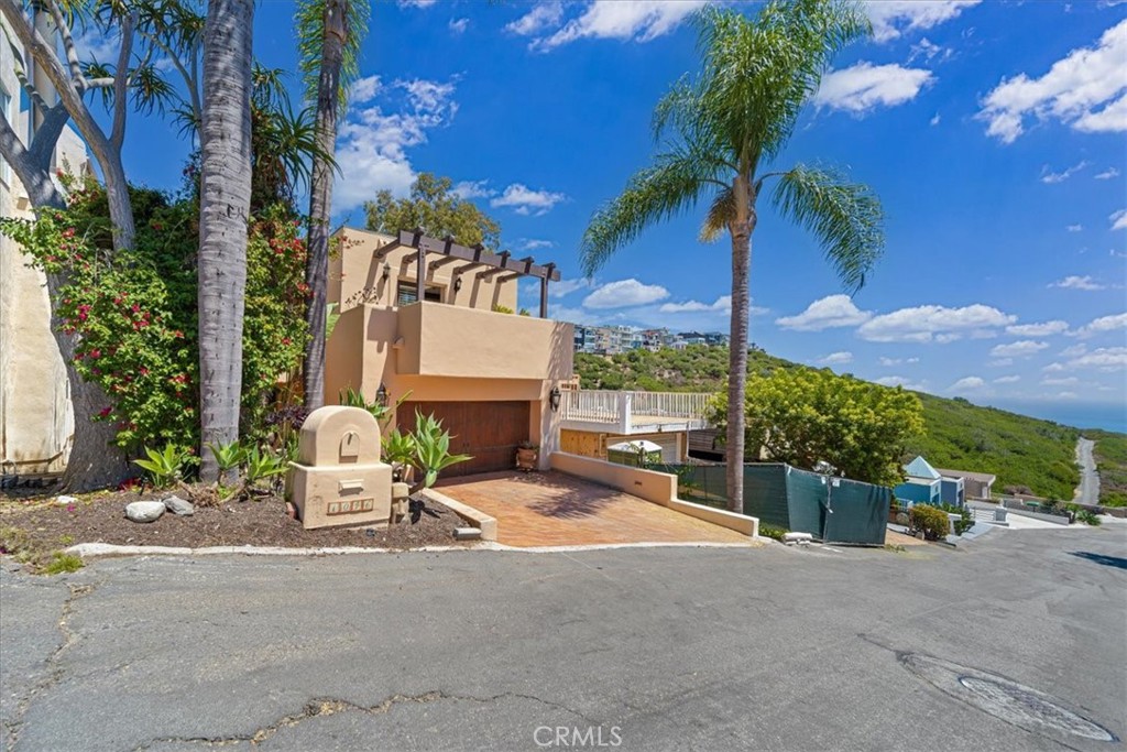 1046 Oro Property Photo 2