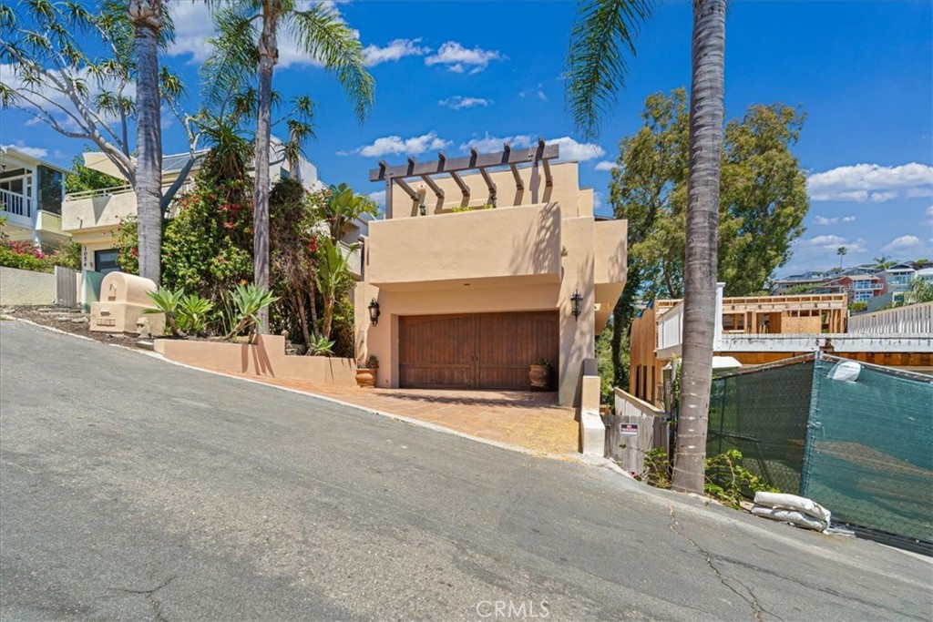 1046 Oro Property Photo 3