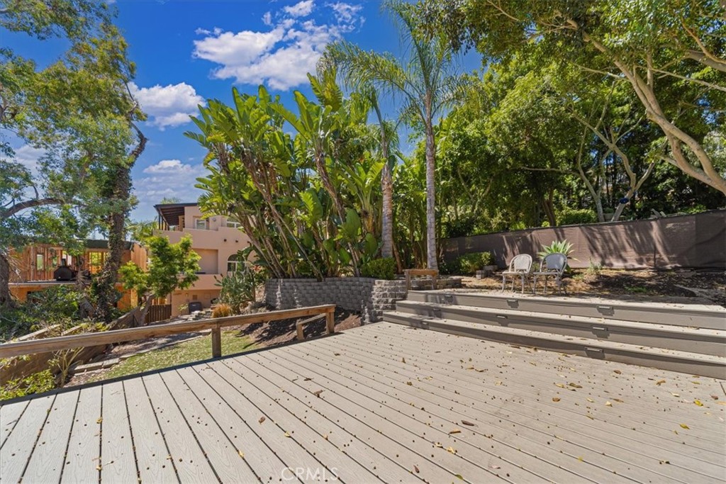 1046 Oro Property Photo 38