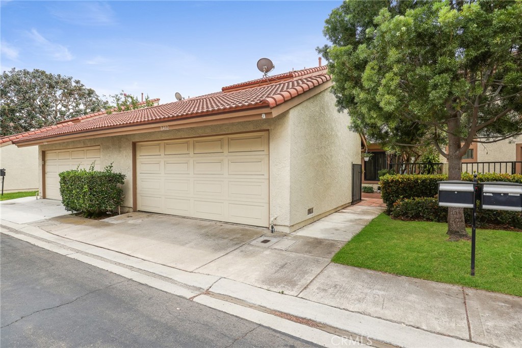 8402 Sunbeam Cir Property Photo 1