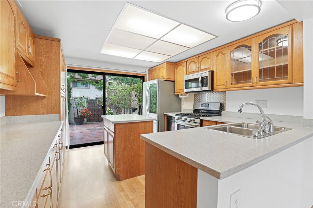 8402 Sunbeam Cir Property Photo 6