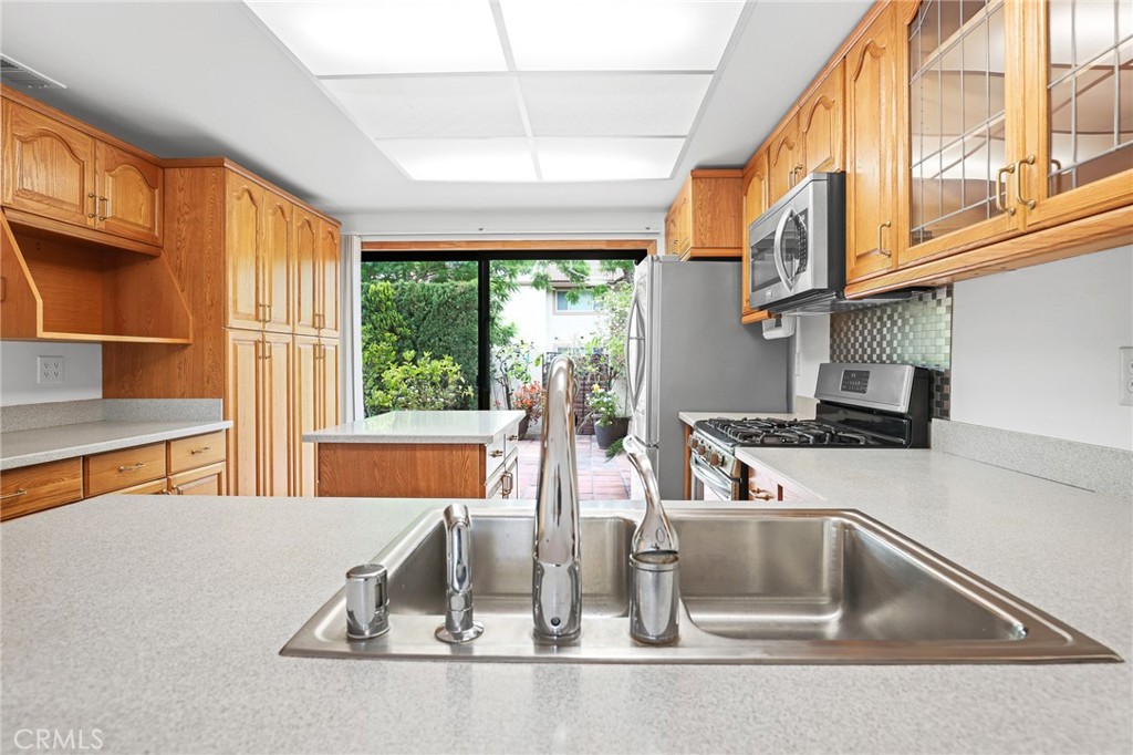 8402 Sunbeam Cir Property Photo 8
