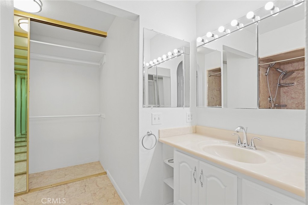 8402 Sunbeam Cir Property Photo 25