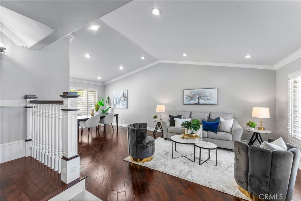 25805 Chapel Hill Property Photo 4