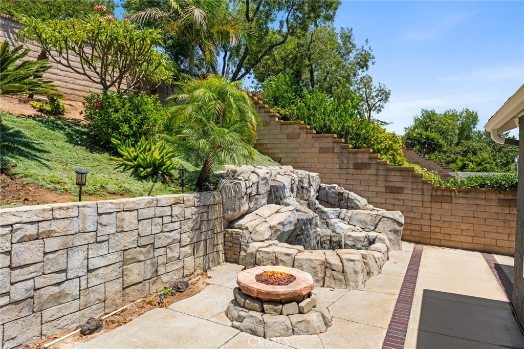 25805 Chapel Hill Property Photo 46