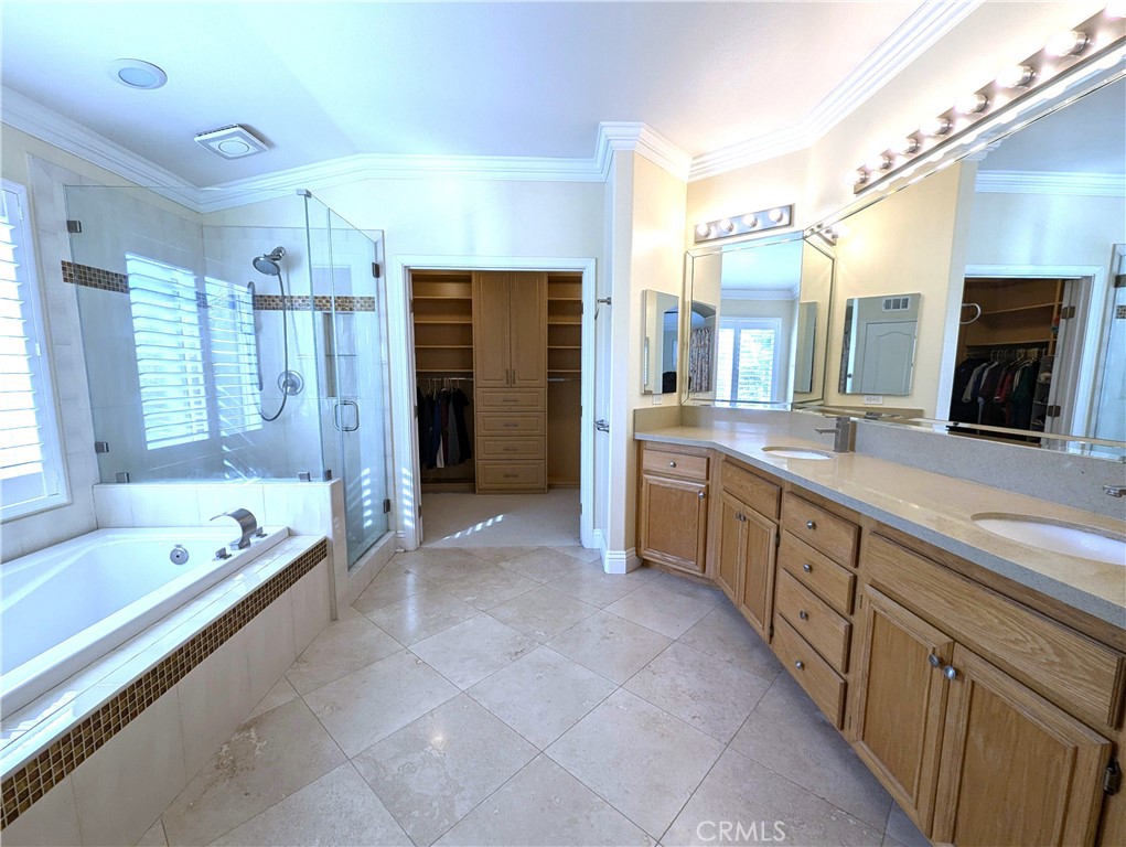 8204 Constantine Drive Property Photo 21
