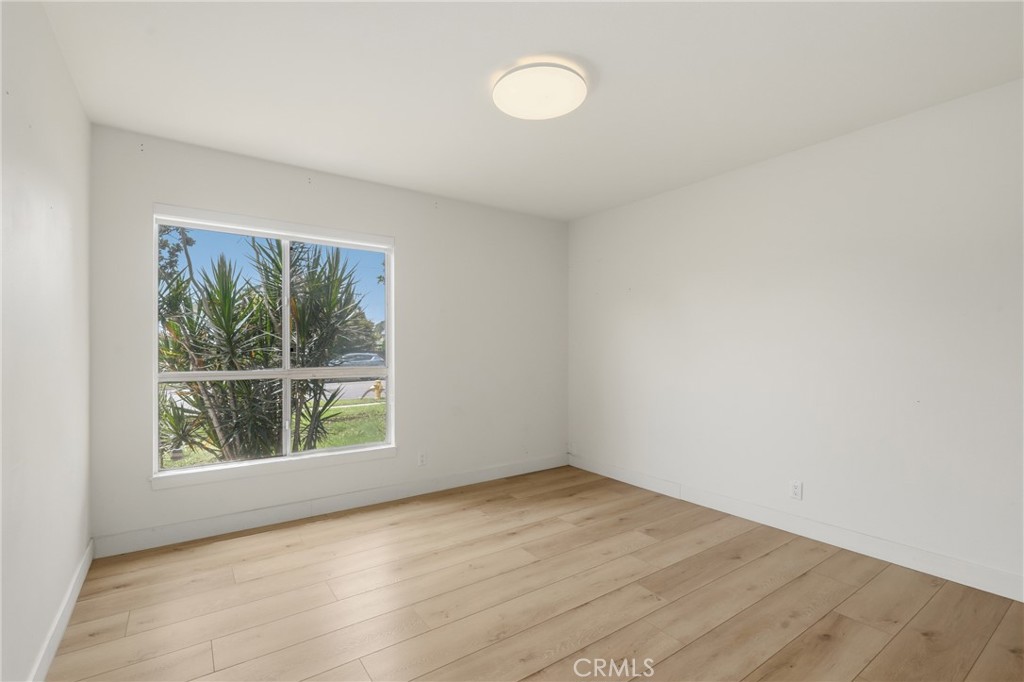 421 Larry Lane Property Photo 33