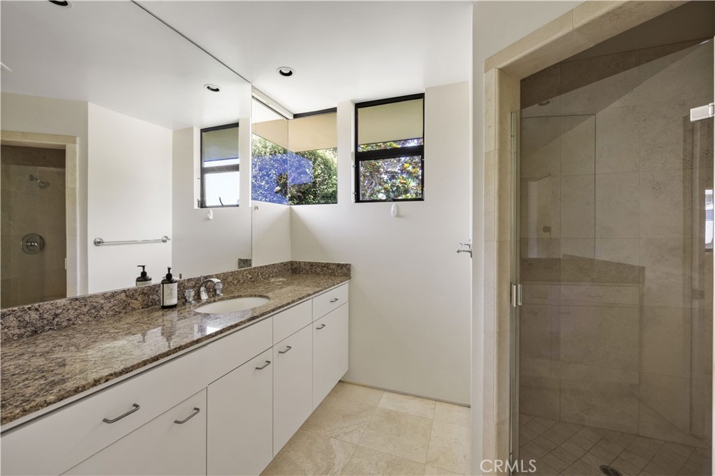 1505 Skyline Drive Property Photo 10