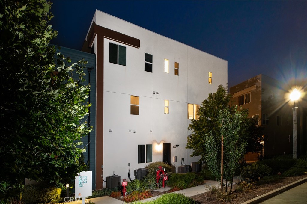 175 Sash Property Photo 4
