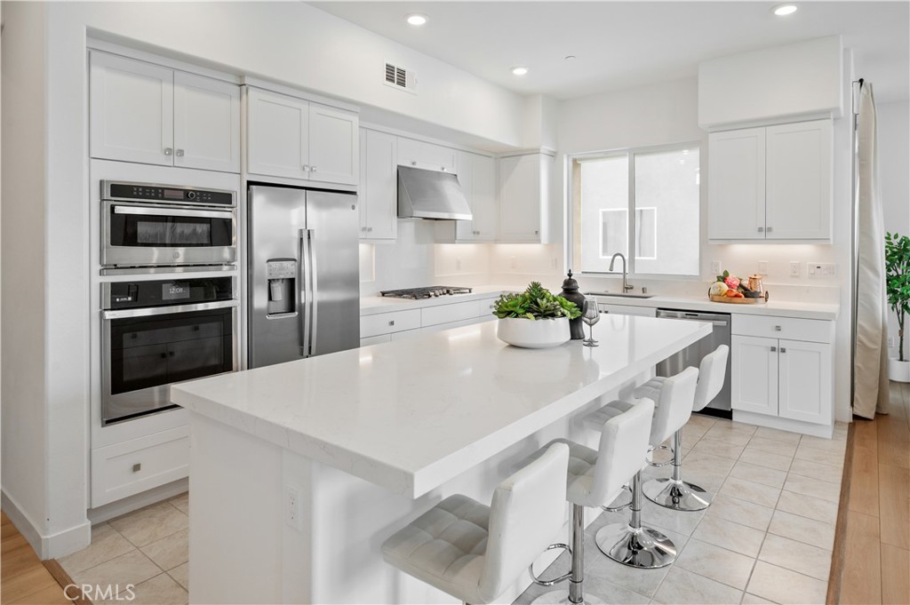 175 Sash Property Photo 6
