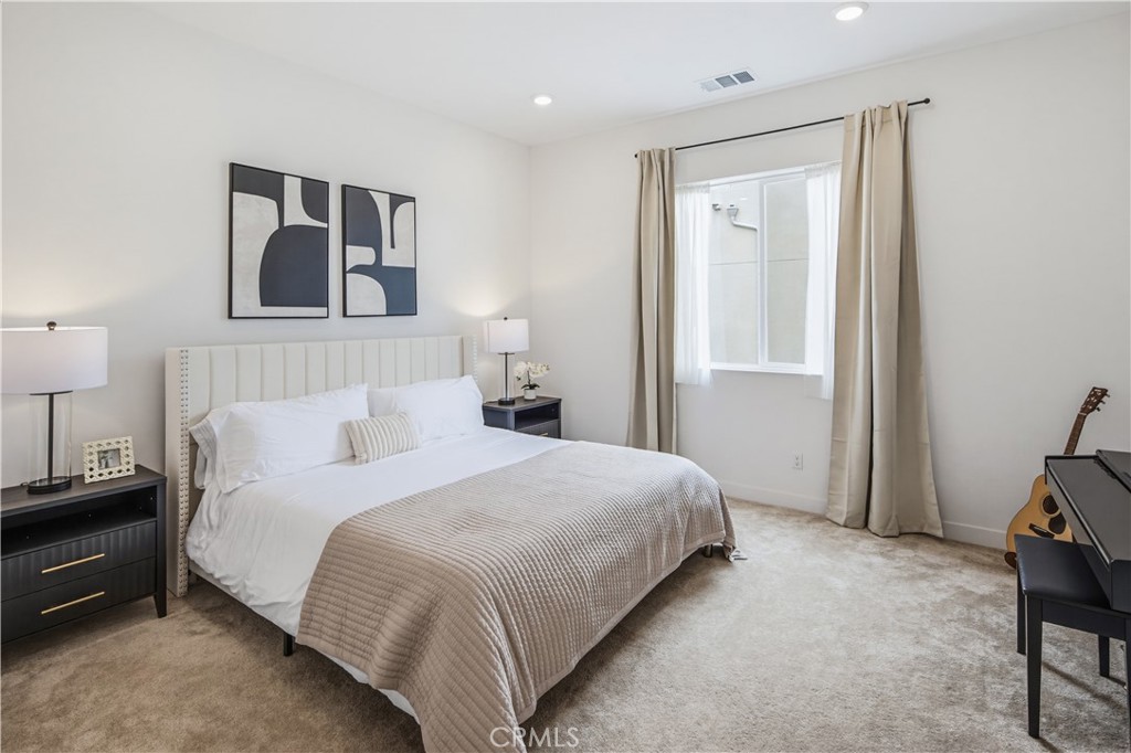 175 Sash Property Photo 15