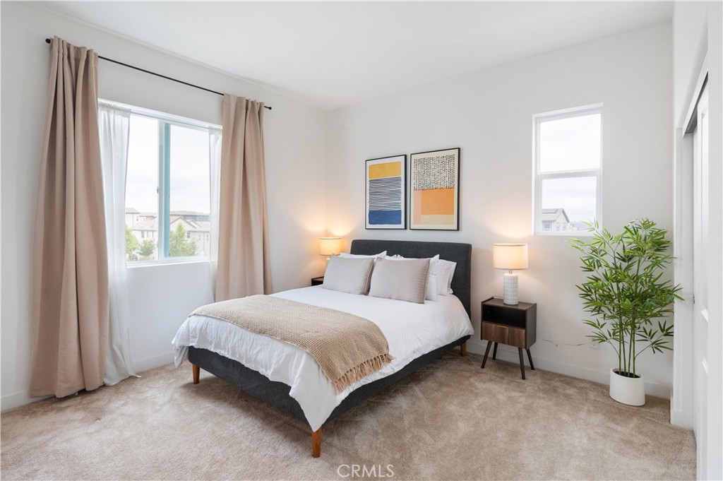 175 Sash Property Photo 17