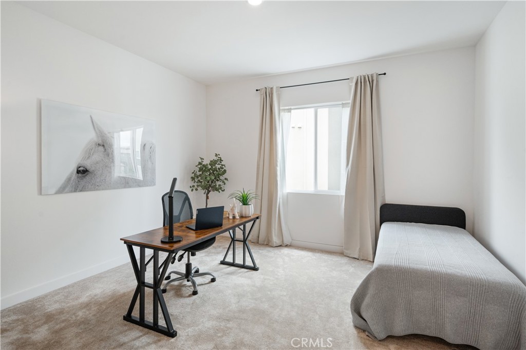 175 Sash Property Photo 20