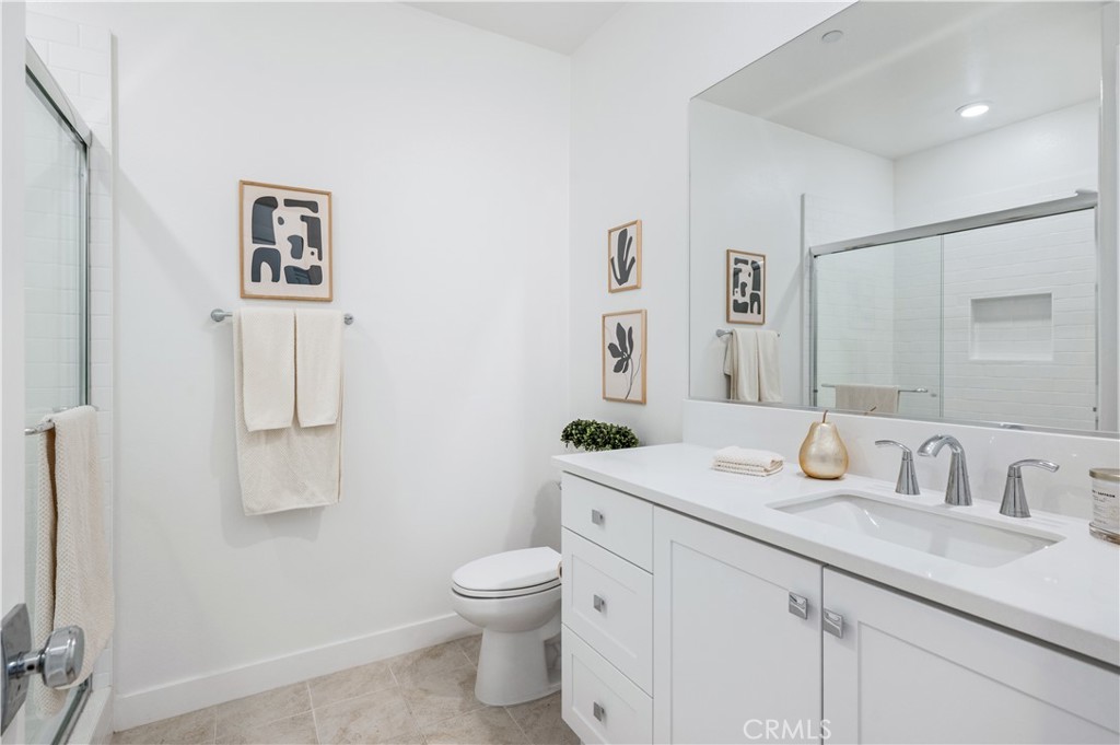 175 Sash Property Photo 21