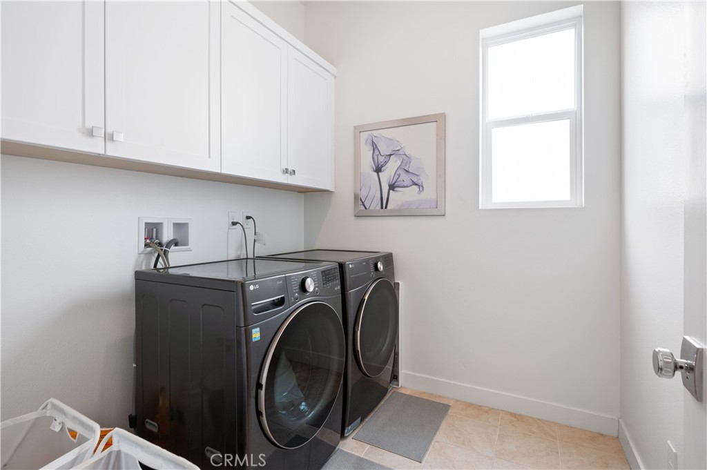 175 Sash Property Photo 23