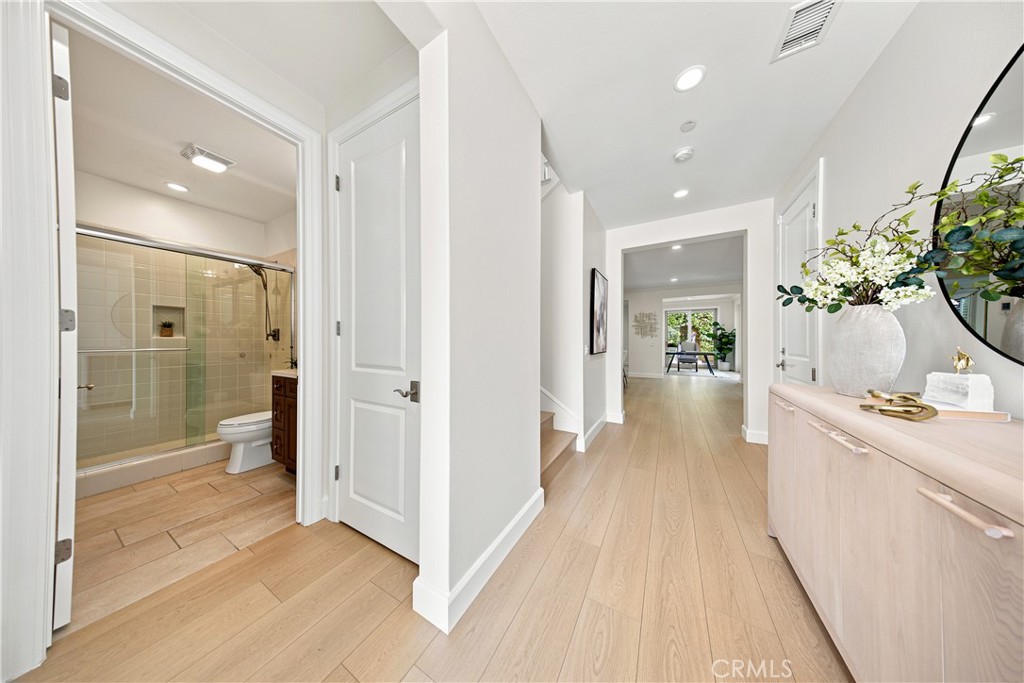 73 Cortland Property Photo 25