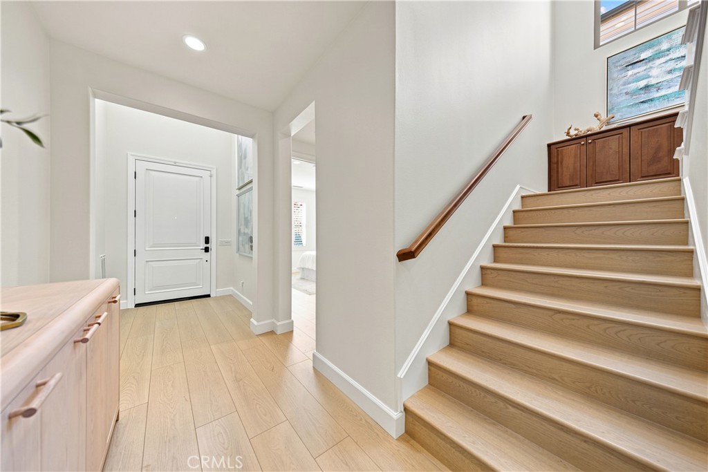 73 Cortland Property Photo 29