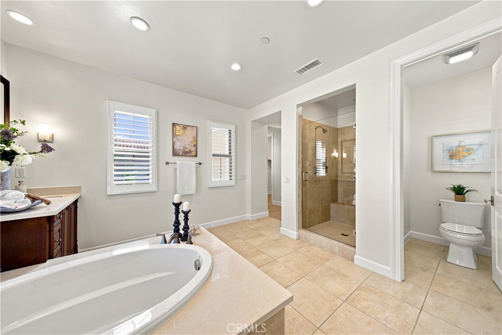 73 Cortland Property Photo 37