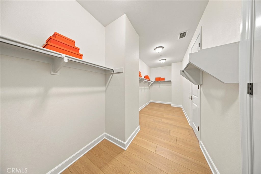 73 Cortland Property Photo 40