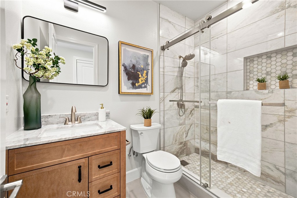 73 Cortland Property Photo 48