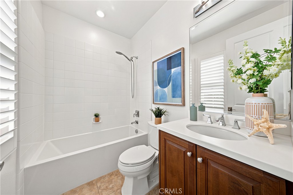 73 Cortland Property Photo 51