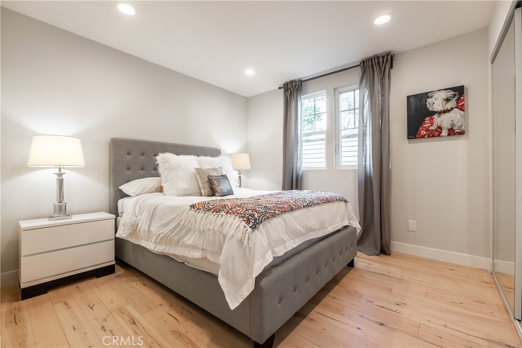 4039 Clayton Avenue Property Photo 11