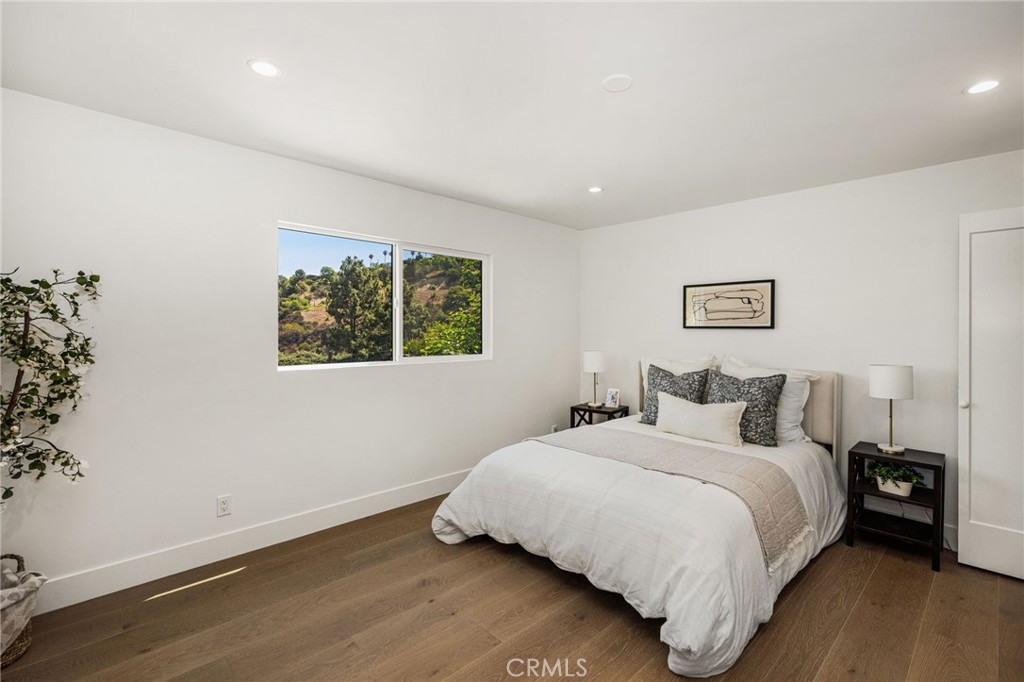 3566 Beverly Glen Property Photo 53