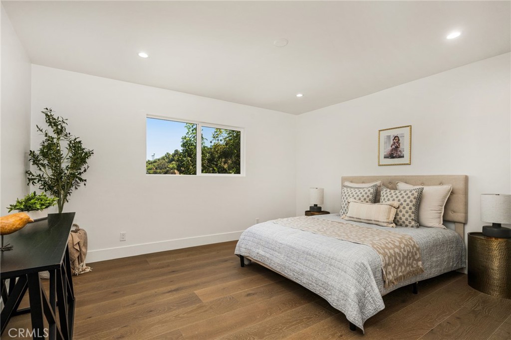 3566 Beverly Glen Property Photo 61